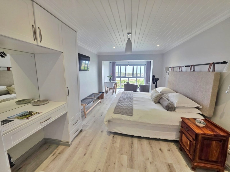 12 Bedroom Property for Sale in Wilderness Central Western Cape